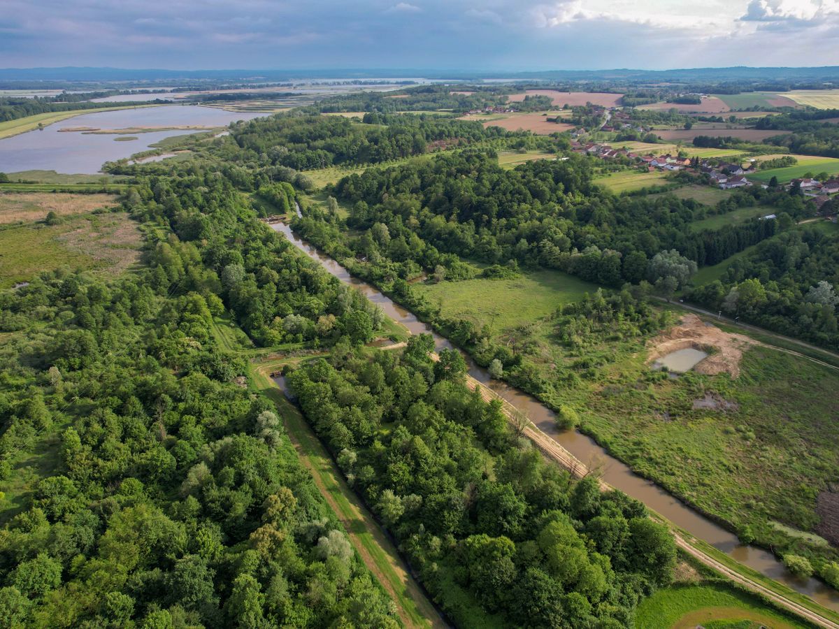 Krajolik uz Dravu blizu jahačke škole Potkova, Osijek